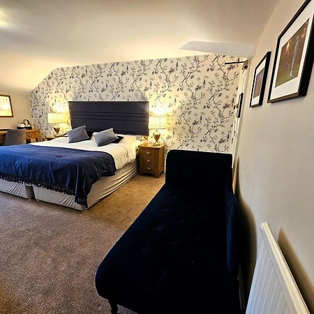 Отель The Upper House Stoke-on-Trent Экстерьер фото